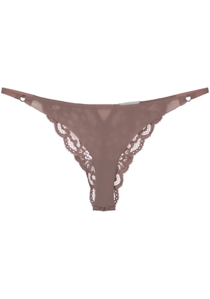 Fleur Du Mal Charlotte lace seamless string cheeky - Neutrals