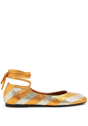 La DoubleJ striped metallic-effect ballerina shoes - Orange