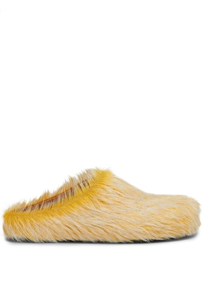 Marni Fussbett mules - Yellow