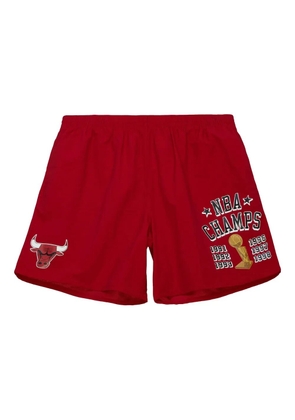 Mitchell & Ness Chicago Bulls 6x Champions Heritage shorts - Red