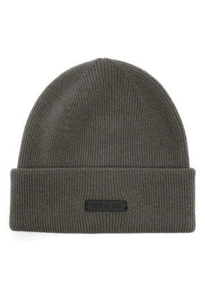 Fear Of God logo-patch beanie - Grey