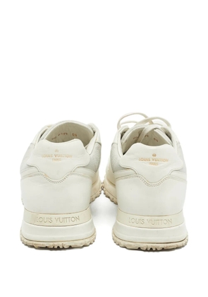 Louis Vuitton Pre-Owned Run Away lace-up leather sneakers - White