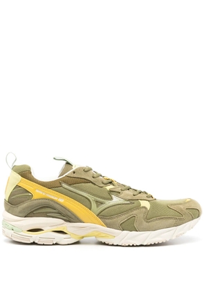 Mizuno Wave Rider 10 sneakers - Green