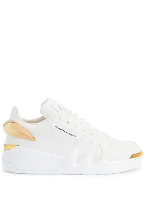 Giuseppe Zanotti Talon hardware-detail low-top sneakers - White