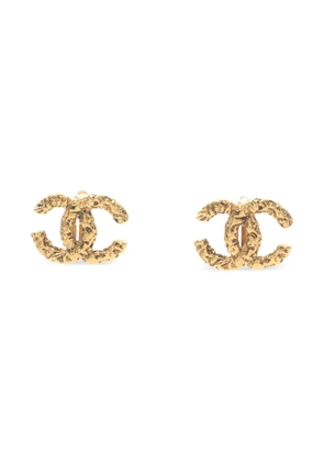 CHANEL Pre-Owned 1986-1988 Coco Moark logo earrings - Gold