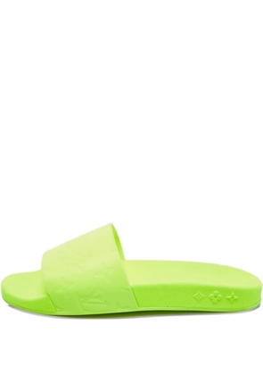 Louis Vuitton Pre-Owned monogram-pattern slides - Green