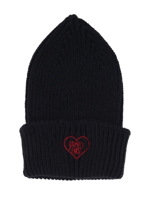 Family First embroidered beanie hat - Blue