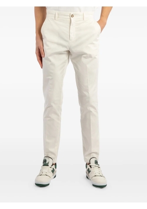 Cruna button-fastening trousers - Neutrals