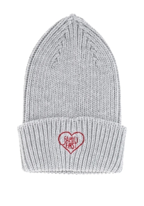 Family First embroidered beanie hat - Grey