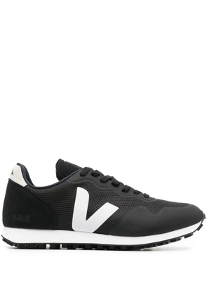 VEJA panelled low-top lace-up sneakers - Black