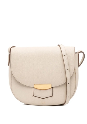 Celine Pre-Owned 2015 Small Grained Calfskin Trotteur crossbody bag - White