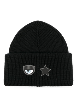 Chiara Ferragni logo-patch ribbed beanie - Black
