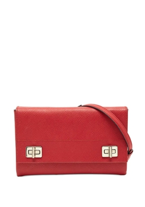 Prada Pre-Owned double turnlock leather crossbody bag - Red