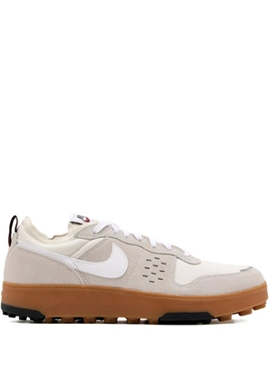 Nike perforated suede sneakers - Neutrals
