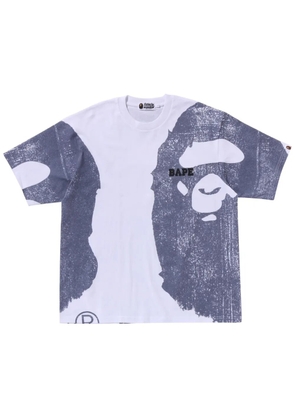 A BATHING APE® logo-print T-shirt - White