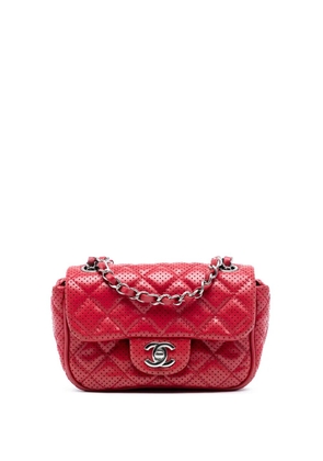 CHANEL Pre-Owned 2014 Mini Perforated Lambskin Punch Flap crossbody bag - Red