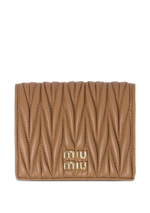 Miu Miu matelassé-quilted leather wallet - Brown