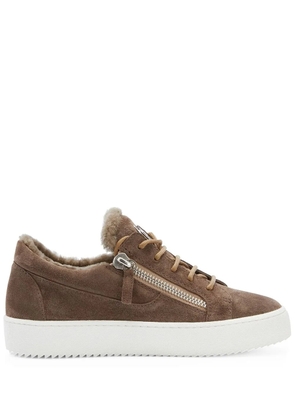 Giuseppe Zanotti Gail sheepskin trim sneakers - Brown