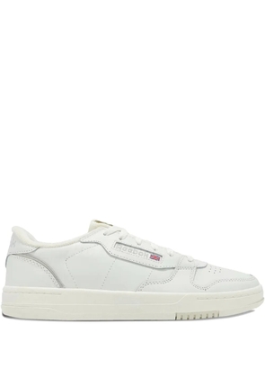 Reebok Phase Court trainers - White