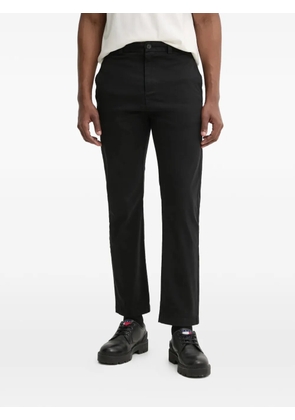 HUGO logo-patch slim-fit trousers - Black