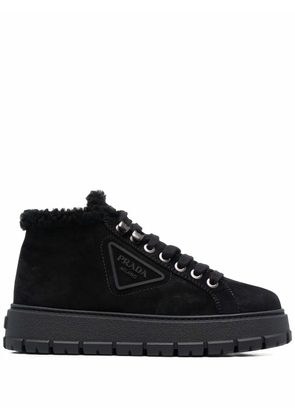 Prada logo plaque shearling ankle boots - Black