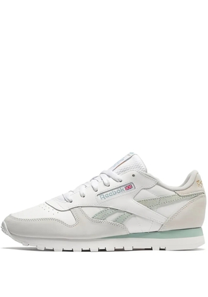 Reebok Classic Leather WMNS 'White Seaside Grey' trainers