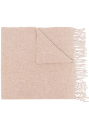 TOTEME fine-knit fringe-edge scarf - Neutrals