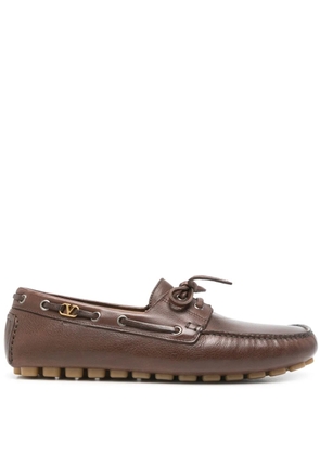 Valentino Garavani Driver Fastaway boat shoes - Brown