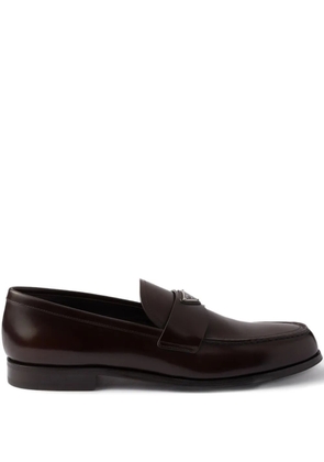 Prada triangle-logo leather loafers - Brown