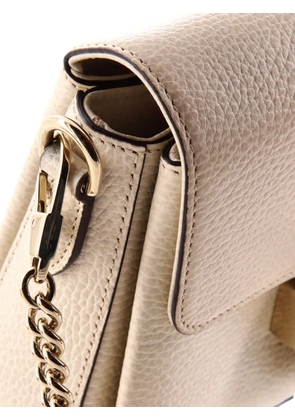 Gucci Pre-Owned Interlocking Chain Leather Small crossbody bag - Neutrals