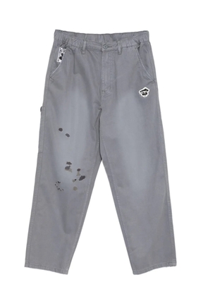 AAPE BY *A BATHING APE® logo-patch trousers - Grey