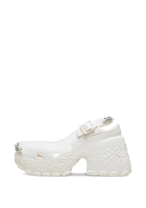 Crocs x Simone Rocha buckle embellished pumps - White