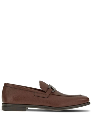 Ferragamo Gancini-ornament moccasins - Brown