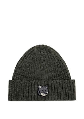 Maison Kitsuné fox-head ribbed beanie - Green