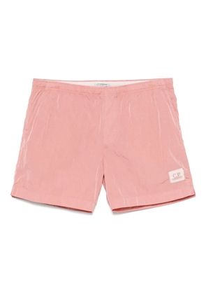 C.P. Company logo-patch swim shorts - Pink