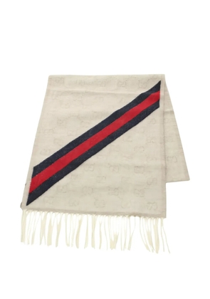 Gucci Pre-Owned 2020s GG-pattern fringed scarf - Neutrals