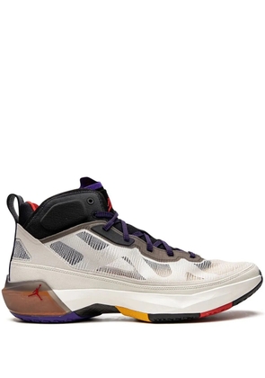 Jordan Air Jordan 37 'Beyond Borders' sneakers - White