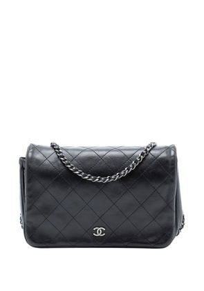 CHANEL Pre-Owned 2013-2014 CC Quilted Lambskin Full Flap Wallet on Chain crossbody bag - Black