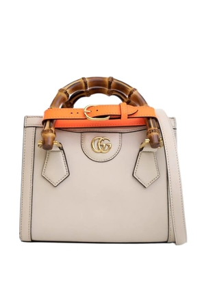 Gucci Pre-Owned 2016-2025 Mini Calfskin Bamboo Diana satchel - White