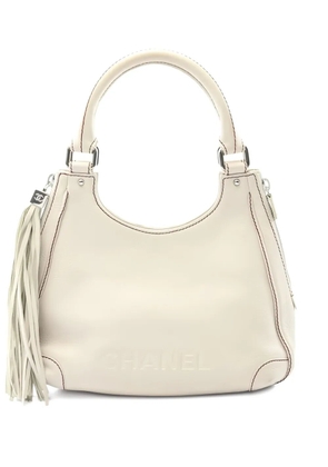 CHANEL Pre-Owned 2003-2004 logo tassel handbag - Neutrals