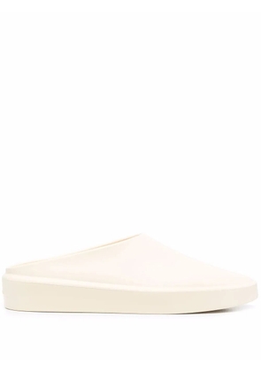 Fear Of God closed toe slippers - Neutrals