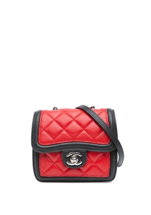 CHANEL Pre-Owned 2012-2013 Mini Square Lambskin Graphic Flap crossbody bag - Black