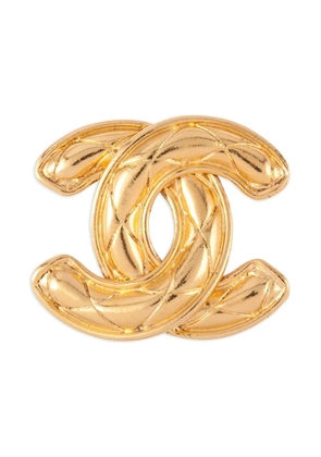 CHANEL Pre-Owned 1980s CC diamond-quilted brooch - Gold