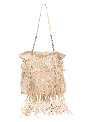 CHANEL Pre-Owned Resort 2011 Fringe Crochet Woven Mesh Large Leather Tote - BIEGE