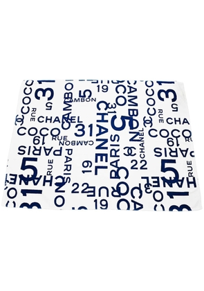 CHANEL Pre-Owned 1990-2000s logo-jacquard beach towel - White