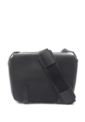 Loewe Pre-Owned 2010s leather military messenger bag - Black