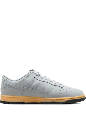 Nike Dunk Low SE 'Wolf Grey' sneakers