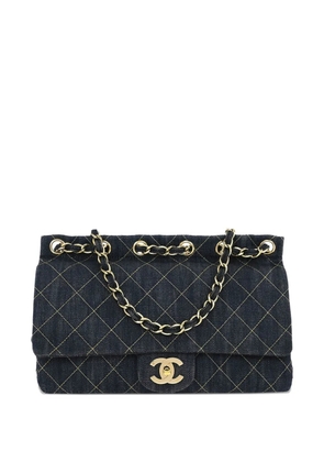 CHANEL Pre-Owned 2006 denim flap shoulder bag - Blue
