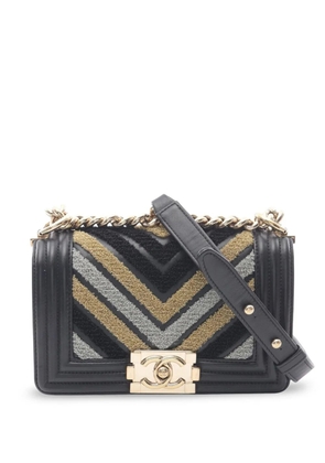 CHANEL Pre-Owned 2019 Small Chevron Tweed and Lambskin Boy Flap crossbody bag - Black