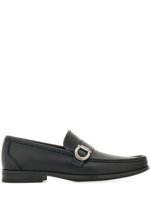 Ferragamo Gancini-plaque leather loafers - Black